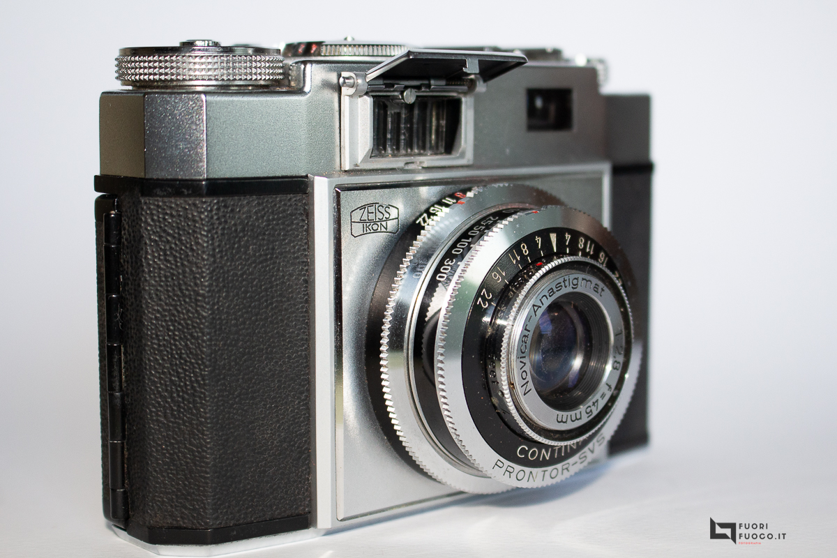 Zeiss Ikon Contina IIa ©FuoriFuoco.it